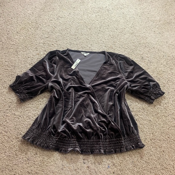 Madewell velvet smocked crossover vneck top - Picture 2 of 5